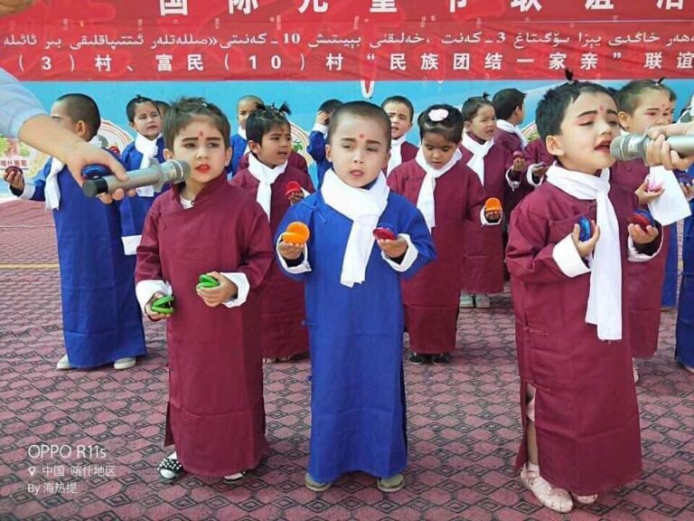 Uyghur-children5
